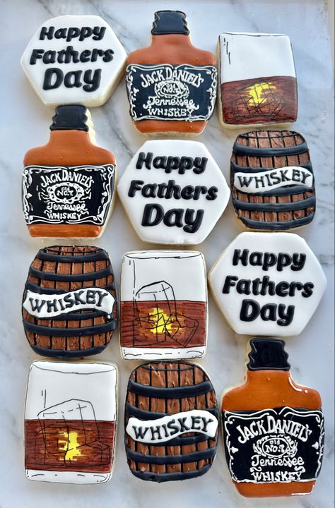 Jack Daniels Whiskey cookies Whiskey Cookies, Bday Brunch, Dessert Cafe, Inspirational Horse Quotes, Cowboy Birthday, Horse Quotes, Jack Daniels Whiskey, Jack Daniels, Cookie Cake