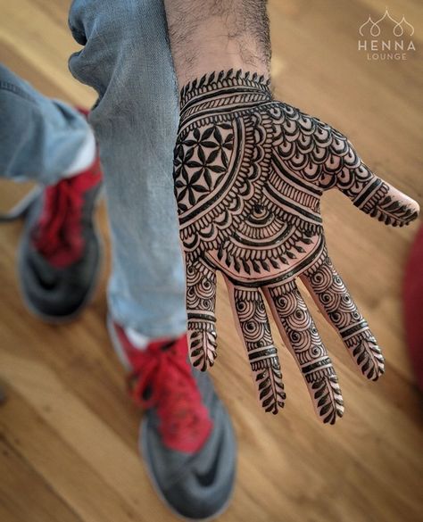 Mehandi Designs For Men Hands, Mehandi Designs Boys, Mehndi For Dulha Hand, Boys Hand Mehndi Design, Mehndi For Boys Hand, Boys Mehandi Design, Boys Mehendi Design For Wedding, Boy Mehndi Designs, Mehendi For Men