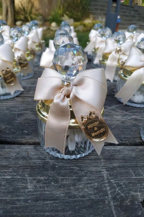 weddind favors Shot Glass Candles, Candle Favor, Bulk Wedding Favors, Elegant Candle, Elegant Candles, Personalized Candy, Luxury Candle, Rustic Wedding Favors, Candle Favors