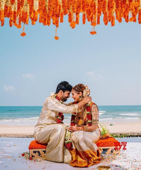 Mahat Raghavendra And Prachi Mishra Wedding Stills - Social News XYZ South Indian Groom Wear Wedding, Indian Groom Wear Wedding, South Indian Groom, Groom Wear Wedding, Indian Groom Wear, Bride And Groom Outfits, Wedding Stills, British Wedding, Indian Wedding Photography Couples