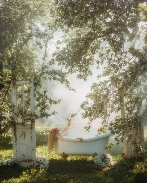 Cottagecore | severny_mishka Maternity Bath Tub Shoot, Bathtub Photoshoot, Photography Studio Decor, Creative Vision Boards, Bath Photography, Outdoor Tub, Photo Zone, Boho Outdoor, Flower Photoshoot