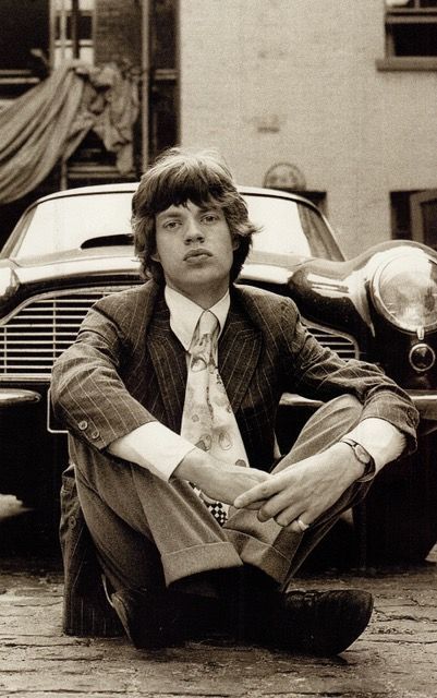 Mick Jagger The Rolling Stones 1967 photo (detail) by Gered Mankowitz (minkshmink) #mickjagger #therollingstone #sixties #rock Classic Car Poster, Classic Rock Artists, Poster Black And White, Black And White Vintage, Best Of British, Car Poster, Jim Morrison, Mick Jagger, Car Posters