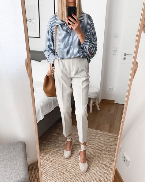 Ewelina Kanty on Instagram: “Just another outfit from the #whatiwouldweartoday series 💙 Wearing my fave spring/summer @manebi espadrilles “Wedge Sandals Low Hamptons”…” Summer Wedges Outfit, Espadrilles Outfit, Business Casual Dress Code, Capsule Wardrobe Women, Greece Outfit, Look Jean, Classy Outfits For Women, Classic Style Outfits, Skandinavian Fashion