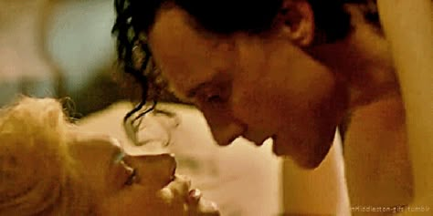 Tom Hiddleston High Rise, Tom Hiddleston Crimson Peak, Avengers Black Widow, Thomas Sharpe, Crimson Peak, Thomas William Hiddleston, Loki Laufeyson, Tom Hiddleston Loki, Dream Guy