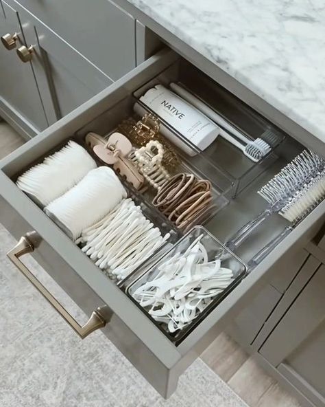 Bathroom Closet Organization Ideas, تصميم دورة مياه, Bathroom Drawer Organization, Bathroom Closet Organization, Closet Organization Ideas, Bathroom Drawers, Decor Fireplace, House Organisation, Decor Curtains