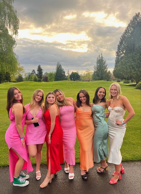 Sunset Colour Outfits, Colorful Bachelorette Party Outfits, Sunset Party Outfit, Pastel Color Dresses, Color Coordinated Outfits Friends, Publicity Ideas, Pastel Color Party, Pastel Prom Dress, Hoco Poses