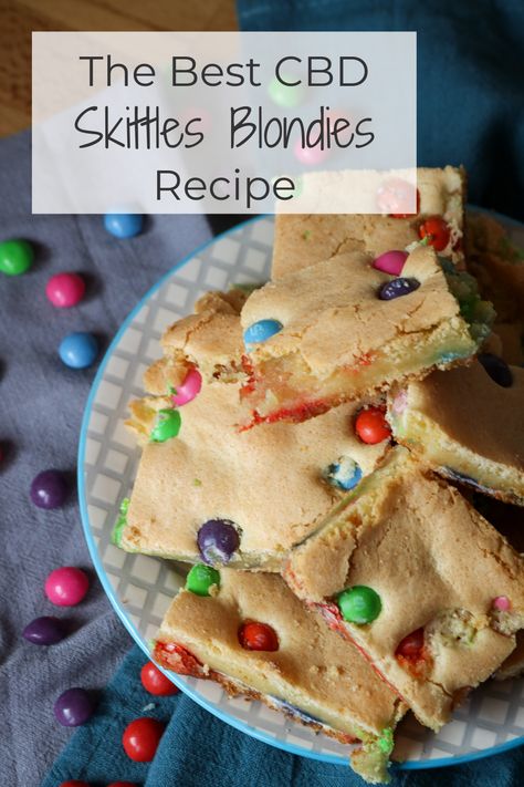 Skittles Recipes, Fruity Dessert, Food Making, Blondies Recipe, Fruity Desserts, Brownies Recipe, Favorite Candy, Sweet Tarts, Brownie Recipes