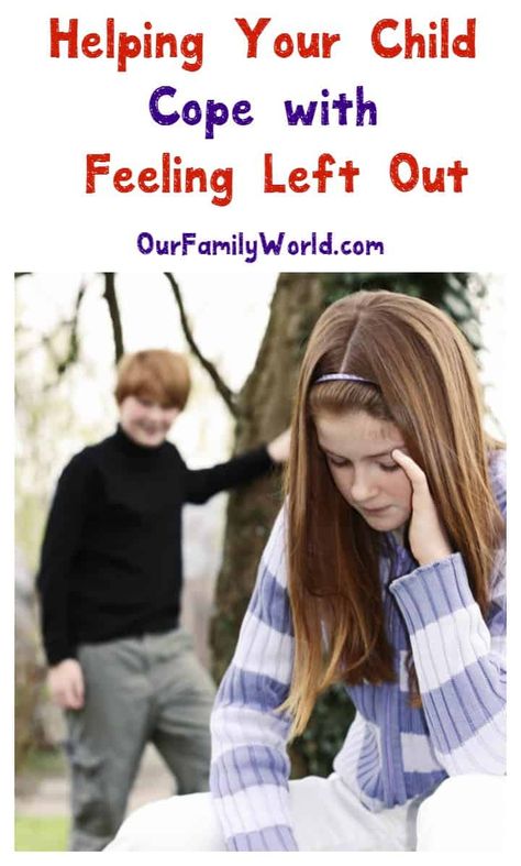 If you are wondering how to handle your child feeling left out, we have some helpful answers for you right here! No one likes to feel left out. Teaching Boys, Kids Feelings, Teenager Posts Girls, Raising Teenagers, Lunch Table, Sibling Photography, Feeling Left Out, Parenting Help, Raising Boys