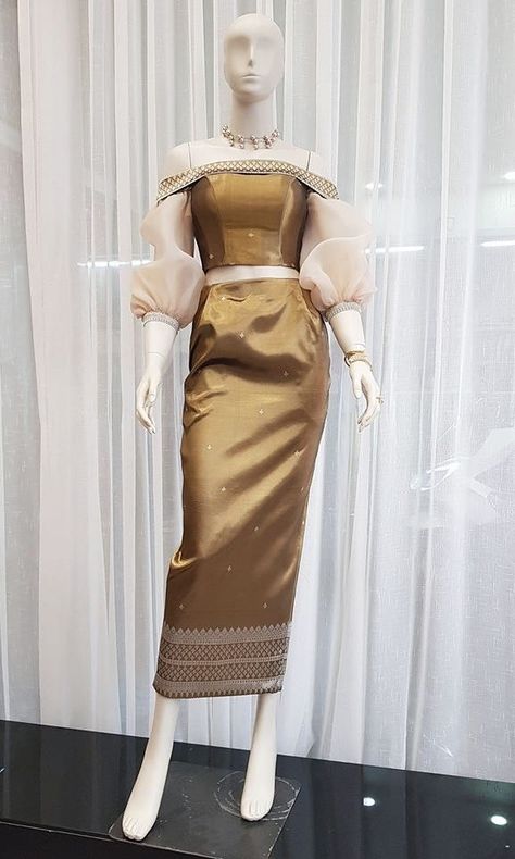 Modern Khmer Dress, Thai Dress Modern, Batik Dress Elegant Modern, Khmer Outfit, Modern Filipiniana Dress, Batik Dress Modern, Thai Silk Dresses, Kebaya Modern Dress, Filipiniana Dress