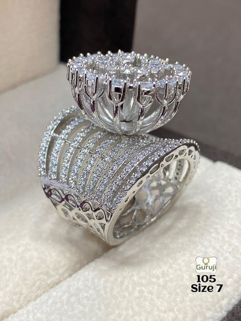 [AffiliateLink] 91 Most Popular Luxury Wedding Rings For Women Tips To Save Straight Away #luxuryweddingringsforwomen Big Diamond Engagement Rings, خواتم خطوبة, Fancy Diamond Ring, Women Tips, Luxury Wedding Rings, Neck Pieces Jewelry, Diamond Accessories, Ring Jewellery Design, Cute Engagement Rings