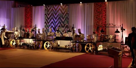 Chaat Station, Counter Ideas, Event Management Services, Peanut Butter Mousse, Dessert Station, Multicultural Wedding, Big Fat Indian Wedding, Desi Wedding, Wedding Function