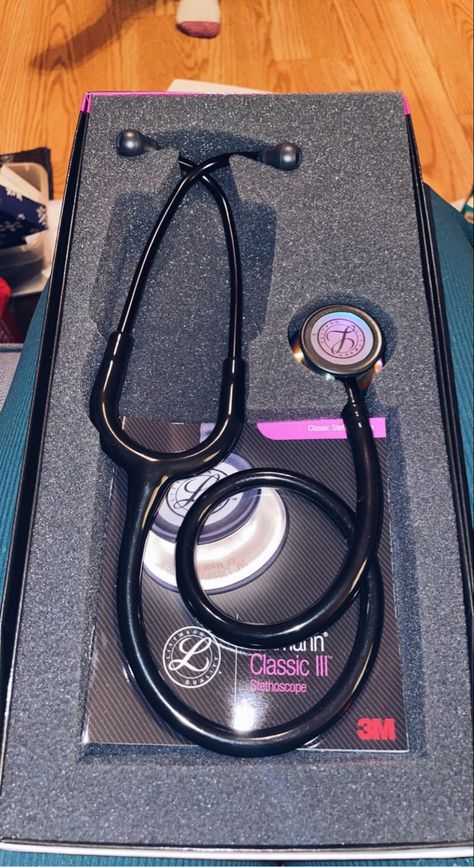 White Stethoscope Aesthetic, Stethoscope Snapchat Story, Littmann Stethoscope Nursing, Littmann Stethoscope Aesthetic, Litman Stethoscope, Stethoscope Aesthetic, Littman Stethoscope, Cute Stethoscope, Pediatric Stethoscope