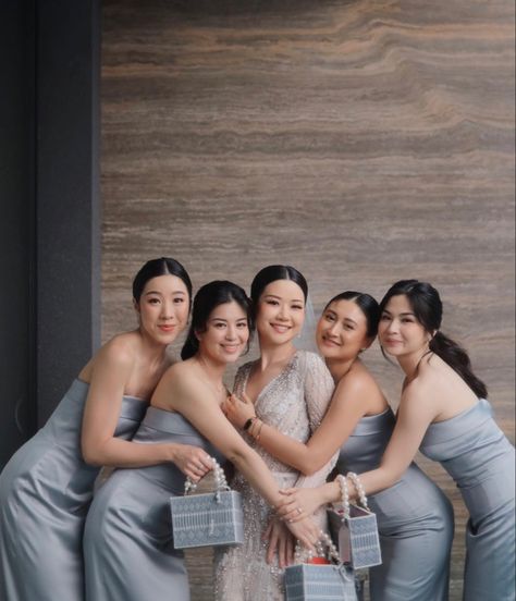 Groomsmen Photoshoot, Burmese Wedding, Bridal Shower Photography, Moodboard Wedding, Bridesmaid Poses, Bridesmaid Photoshoot, Wedding Moodboard, Simple Bridesmaid Dresses, Wedding Planning Timeline