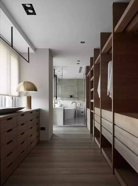 Dream Closet Design, Walk In Closet Design, Closet Layout, Wardrobe Room, Bedroom Closet Design, Dressing Room Design, Wardrobe Closet, Closet Designs, Closet Bedroom