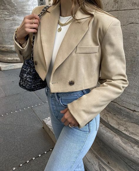 Beige Blazer Outfit, Blazer Outfits Casual, Beige Outfit, Smart Outfit, Simple Trendy Outfits, Blazer Outfits, Autumn Outfit, Professional Outfits, Lookbook Outfits