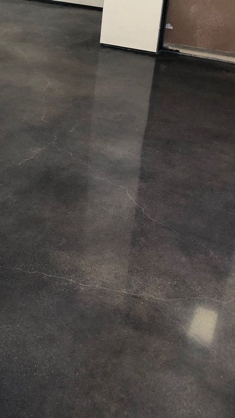 Concrete Floors In House, Epoxy Concrete Floor, Screed Floors, Polished Cement, Polished Concrete Floors, Painted Concrete Floors, Smooth Concrete, Concrete Stained Floors, Cement Floor