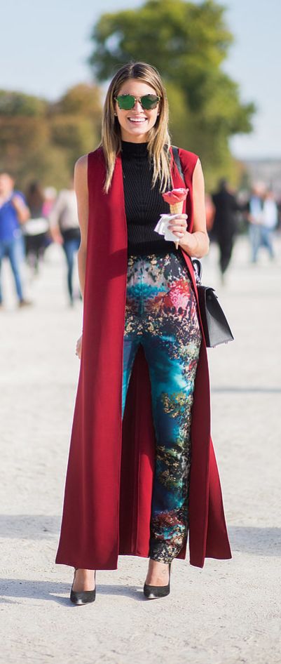 Kimono Outfits, Weekend Mode, Paris Fashion Week Street Style, Wrap Dresses, Tropical Style, Street Style Paris, Holiday Wardrobe, Long Kimono, Style Spring