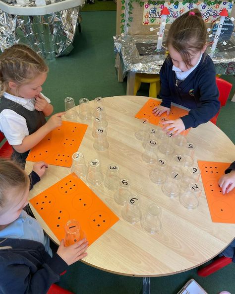 EYFS Team - Ella & Nicky on Instagram: “Subitising activity from today. #eyfs #eyfssubitising #subitising #eyfsmaths” Eyfs Subitising Activities, More Than Fewer Than Activities Eyfs, Art Eyfs Activities, Comparing Numbers Eyfs, More And Fewer Activities Eyfs, One More One Less Activities Eyfs, Super Duper You Eyfs Activities, Reception Classroom Ideas Activities, Subitising Eyfs Activities