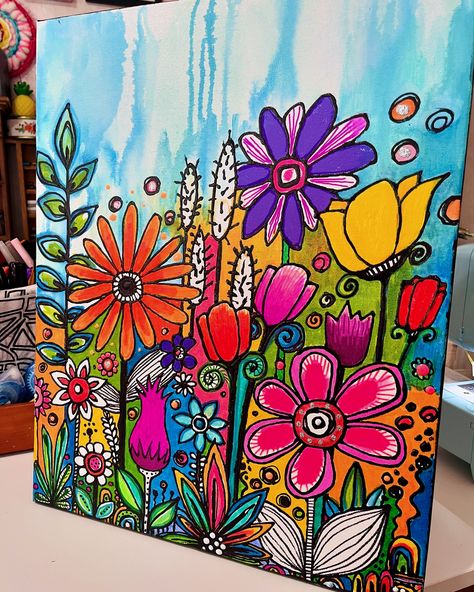 Fun canvas doodle.. !! Using black enamel to emboss edges.. 👍❤️flowers #garden #wildflowers #wildgarden #gardens #flowergarden #florals #wildflower Flower Garden Doodle, Flower Doodling, Doodle Garden, Garden Wildflowers, Abstract Posters, Art Pole, Abstract Floral Art, Doodle Art Designs, Flower Doodles