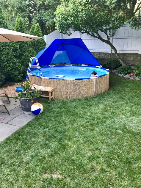 Intex Pool 12x30 Piscina Pallet, Small Above Ground Pool, Piscina Intex, Best Above Ground Pool, Intex Pool, Above Ground Pool Ideas, Ground Pool Ideas, Small Yards, Diy Swimming Pool