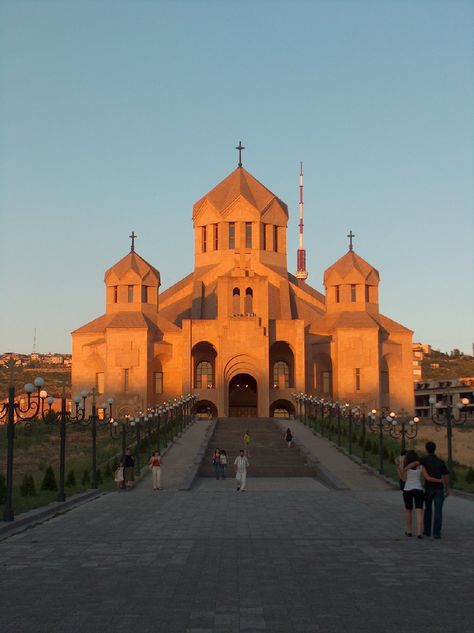 Church Armenia, Armenian Flag, Armenia Travel, Armenian Church, Armenian History, Church Backgrounds, Armenian Culture, Yerevan Armenia, European Castles