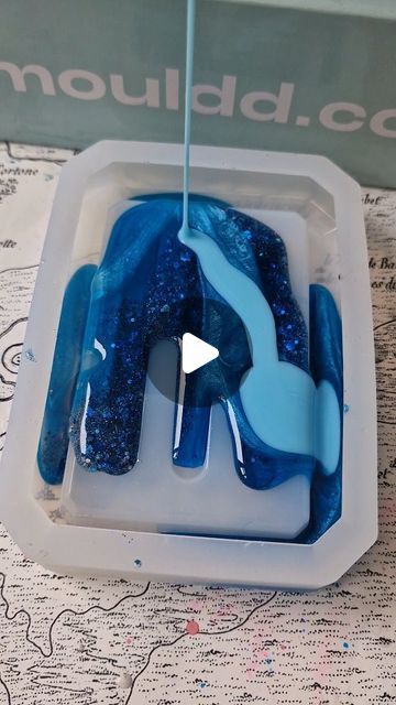 Resin Soap Dish, Pouring Resin, Soap Tray, Blue Glitter, Soap Dish, Epoxy Resin, Custom Orders, Dish Soap, In Love