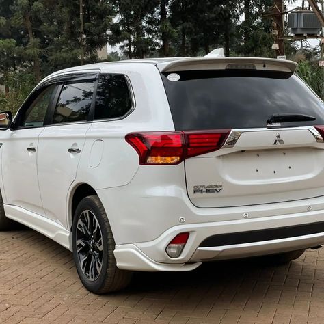 2017 model Mitsubishi Outlander PHEV, newshape, 2000cc Hybrid petrol engine, reg KDP, fully loaded Selling Price 3,300,000 For more details contact 0785650464/0726674184 #phev #mitsubishi #outlander Outlander Phev, Mitsubishi Outlander, Outlander, Engineering, On Instagram, Instagram