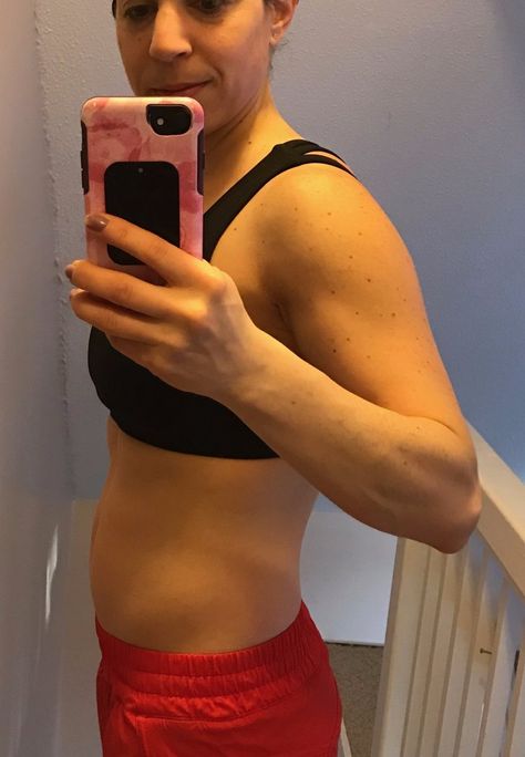 My 6-Month CrossFit Transformation Isn't What I Thought It'd Be What To Eat Before Crossfit Workout, Crossfit Woman Before And After, Crossfit Outfits For Women, Crossfit Before And After Women, Crossfit Body Transformation, Crossfit Results, Crossfit Before And After, Crossfit Motivation Women, Crossfit Outfit Women