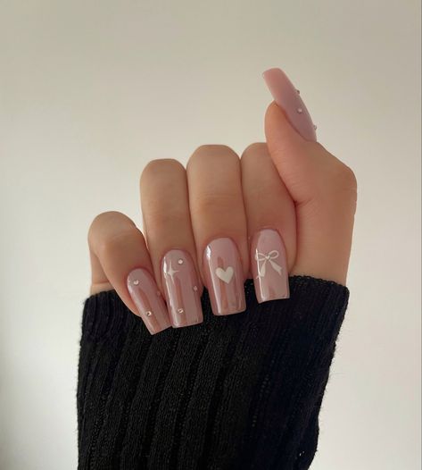 Simple Spring Nails Square, Beige Nails, Casual Nails, Classy Acrylic Nails, Pink Acrylic Nails, Heart Nails, Classy Nails, Square Nails, Long Acrylic Nails