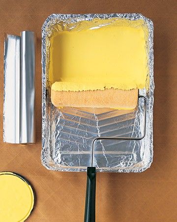 painting tips Paint Trays, Paint Tray, Tin Foil, Clever Hacks, Plastic Wrap, Clever Ideas, Household Tips, Cleaning Organizing, Painting Tips