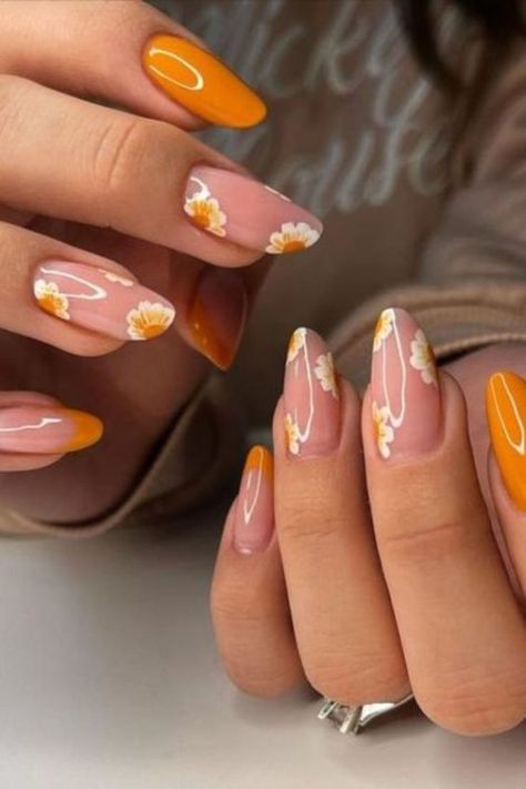 Nails Design Orange Summer, Manicure Summer 2024, Summer Orange Nails, Orange Summer Nails, Neon Orange Nails, Glitter French Nails, Nail Art Simple, Summer Nails 2024, Orange Nail Designs