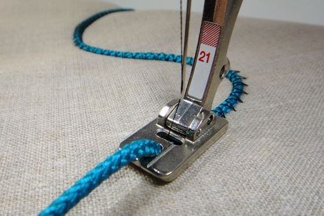 One of the most versatile techniques for embellishing fabric, couching is a technique borrowed from hand embroidery. It’s an easy … More Couching Embroidery, Bernina Sewing Machine, Bernina Sewing, Sewing Machine Feet, Creation Couture, Sewing Pattern Design, Sewing Tools, Embroidery Techniques, Sewing Techniques