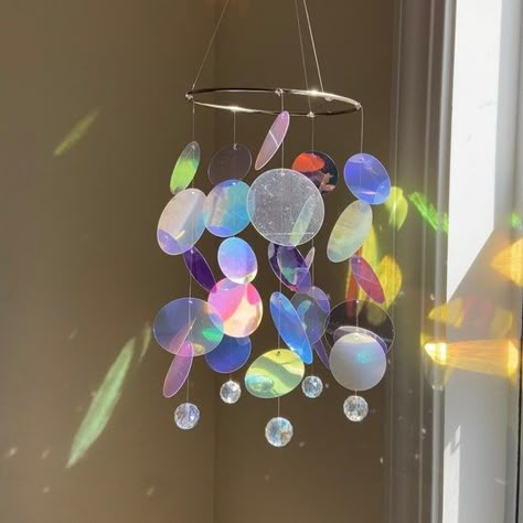 Atrapasueños Diy, Northern Lights Painting, Rainbow Maker, Crystal Suncatchers, Crystal Prisms, Rainbow Crystal, Wind Chime, Dream House Decor, Sun Catcher