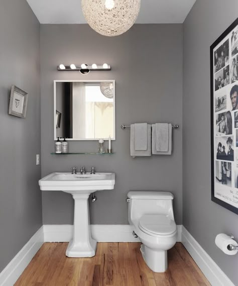 Wc Makeover Kamar Mandi, Bathroom Wall Colors, Small Bathroom Paint, Decor Ikea, Bad Inspiration, Bathroom Paint Colors, Bathroom Color, Downstairs Bathroom, Half Bathroom