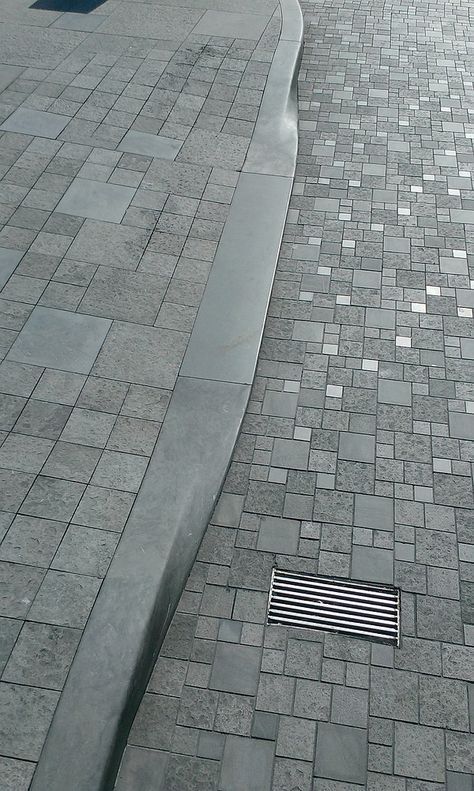 Paving Design Landscape, Concrete Pavers Walkway, Pavers Walkway, Concrete Sidewalk, Landscape Paving, Walkway Designs, Cool Backyard, Paving Texture, Pavement Design