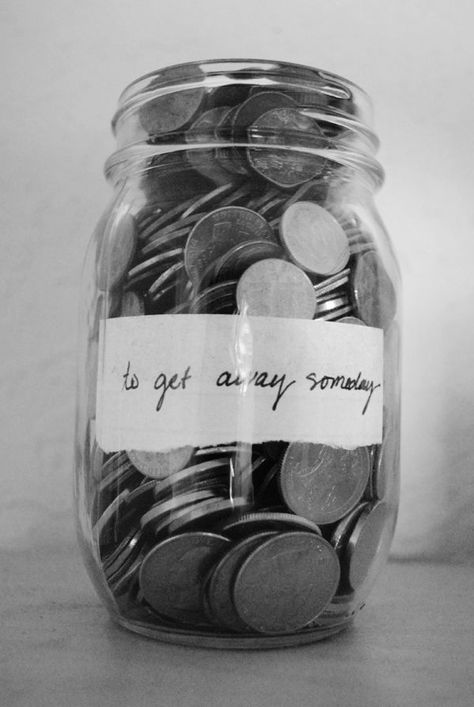 To get away someday Budget Planer, Mason Jar Diy, Grad Parties, Cool Diy, Ways To Save, Glass Jar, Travel Quotes, Graduation Party, Book Worms