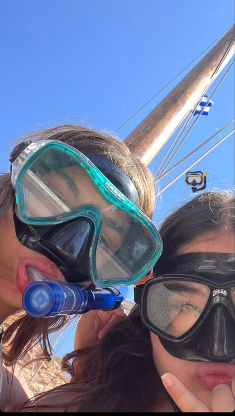 Snorkeling Photo Ideas, Vacation Story Ideas, Scuba Mask, Summer Picture Poses, Shotting Photo, Ocean Vibes, Summer Goals, Summer Friends, Beach Lifestyle