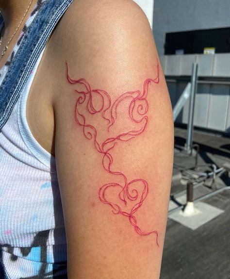 Girl Shoulder Tattoos, Sketch Style Tattoos, Organic Tattoo, Arm Tats, Grunge Tattoo, Pink Tattoo, Self Love Tattoo, Pretty Hand Tattoos, Getting A Tattoo