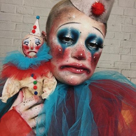 Drag Make-up, Face Art Makeup, Drag Makeup, Cute Clown, Halloween Makeup Inspiration, Clown Faces, Creepy Clown, A Clown, Special Effects Makeup