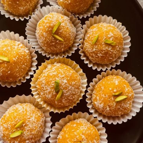 Coconut Sweet Recipes, Recipes Using Condensed Milk, Eggless Brownies, Eggless Brownie Recipe, Coconut Condensed Milk, Coconut Ladoo Recipe, Coconut Ladoo, 3 Ingredient Recipe, Easy Indian Dessert