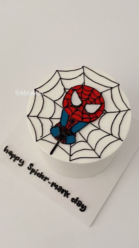 Cake For Boyfriend Birthday, Spider Man Cake Ideas, Spiderman Food, Birthday Cake Spiderman, Pastel Spiderman, Cake Spiderman, Gwen Spiderman, Spider Man Cake