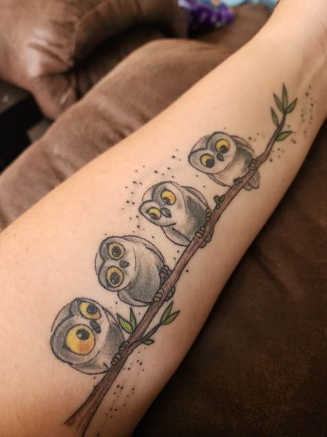 Three Owls Tattoo, Owls On A Branch Tattoo, Owl Family Tattoo, Baby Owl Tattoos, Calf Tattoos For Women, Cute Owl Tattoo, Tattoo Over Scar, Believe Tattoos, Smart Hacks