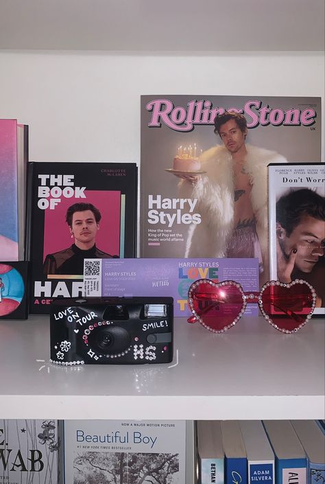 Mirrorball Shirt, Satellite Stompers, Hslot Harry Styles, Harrie Core, Harry Styles Hslot, Timmy Time, Harry Core, Harry Styles Aesthetic, Concert Aesthetic