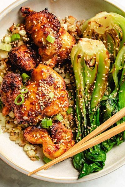 Thai Chicken Satay air fryer recipe is SO GOOD and Paleo, Keto, Whole30. The chicken is drenched in satay marinade, you�ll be astonished how delicious it is! #chickensatay #ketorecipes #whole30recipes #whole30chickenrecipes #bbq #thaifood Air Fryer Thai Chicken, Satay Marinade, Whole 30 Chicken Recipes, Thai Chicken Satay, Chicken Satay Recipe, Satay Recipe, Asian Dinner Recipes, Asian Dinners, Paleo Salads