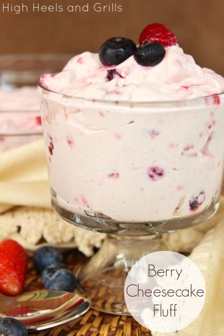 Berry Cheesecake Fluff, Cheesecake Fluff, Fluff Recipe, Berry Cheesecake, Easy No Bake, Dessert Salads, Yummy Sweets, Cool Whip, How Sweet Eats