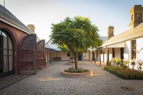 Brick Courtyard, Eco Outdoor, Modern Courtyard, Door Garden, Courtyard Design, Garden Venue, Internal Courtyard, Natural Stone Flooring, Landscape Construction