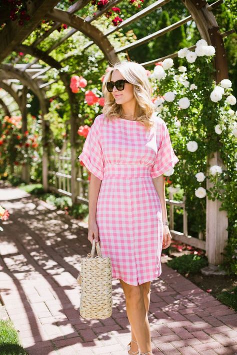 Summer Gingham Gingham Trend, Summer Gingham, Pink Gingham Dress, Gingham Fashion, Church Dress, Peplum Tops, Check Dress, Gingham Dress, Heidi Klum