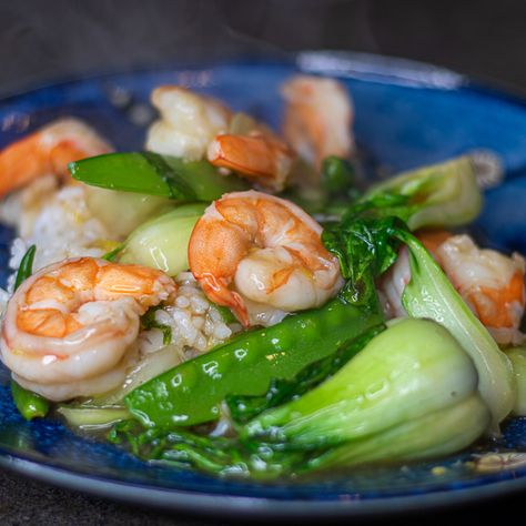 Ginger Shrimp, Shrimp Broccoli, Shrimp And Vegetables, Shrimp Stir Fry, Asian Vegetables, Chinese Cooking Recipes, Shrimp Recipes For Dinner, Shrimp Recipes Easy, Snow Peas