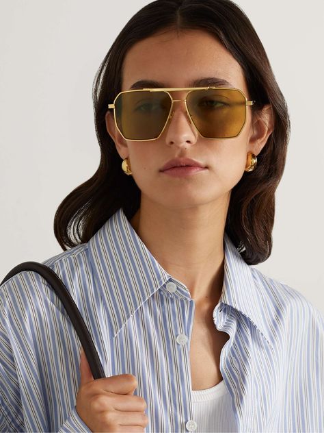 Ridley Duchannes, Bottega Sunglasses, Headshot Wardrobe, Bottega Veneta Sunglasses, Slim Logo, Glasses Inspiration, Island Wear, Flat Dress Shoes, Dress Flats