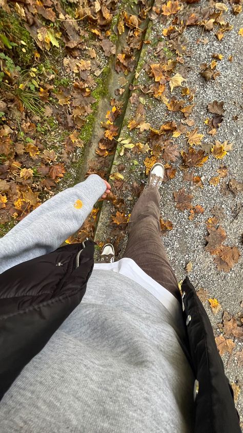 Outfit For Walking In The Forest, Winter Walking Aesthetic, Autumn Walks Aesthetic, Autumn Walk Aesthetic, Walking Asethic, Daily Walks Aesthetic, Morning Walks Aesthetic, Manifestation Boards, Productive Era